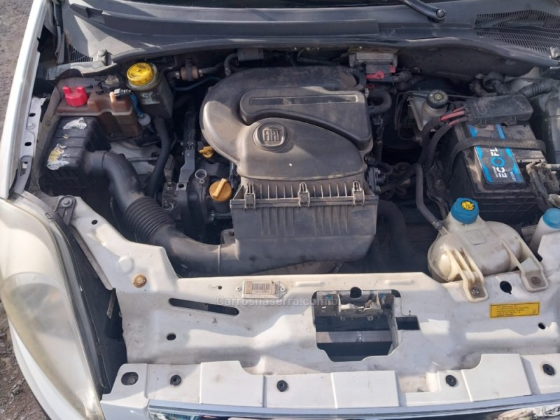 PUNTO 1.4 ATTRACTIVE 8V FLEX 4P MANUAL - 2013 - CAXIAS DO SUL