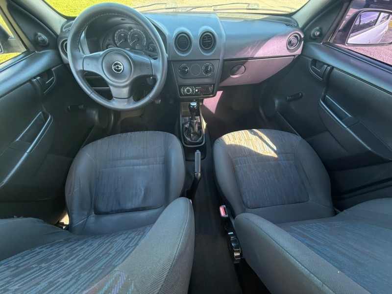 CELTA 1.0 MPFI LIFE 8V FLEX 4P MANUAL - 2007 - FARROUPILHA