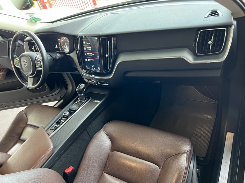 XC60 2.0 T5 MOMENTUM GASOLINA 4P AUTOMÁTICO - 2018 - CAXIAS DO SUL