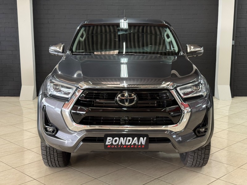 HILUX 2.8 SRX LIMITED 4X4 CD 16V DIESEL 4P AUTOMÁTICO - 2023 - FARROUPILHA