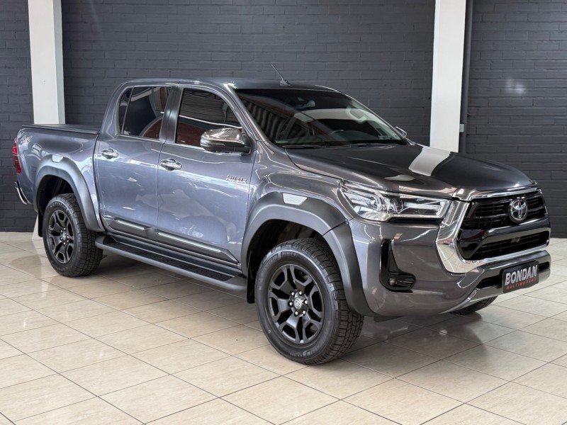 HILUX 2.8 SRX LIMITED 4X4 CD 16V DIESEL 4P AUTOMÁTICO - 2023 - FARROUPILHA