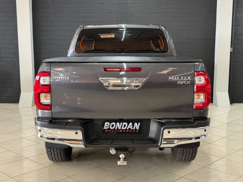 HILUX 2.8 SRX LIMITED 4X4 CD 16V DIESEL 4P AUTOMÁTICO - 2023 - FARROUPILHA