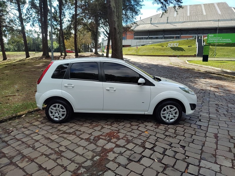 FIESTA 1.6 ROCAM HATCH 8V FLEX 4P MANUAL - 2014 - CAXIAS DO SUL