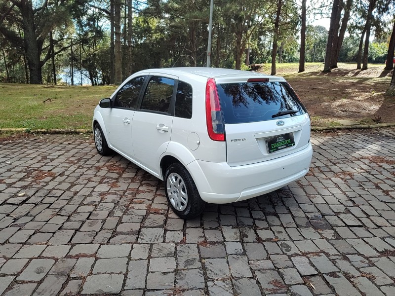 FIESTA 1.6 ROCAM HATCH 8V FLEX 4P MANUAL - 2014 - CAXIAS DO SUL