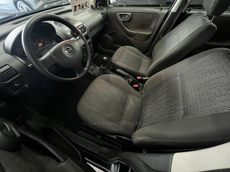 CORSA 1.0 MPFI JOY 8V FLEX 4P MANUAL - 2009 - CARLOS BARBOSA