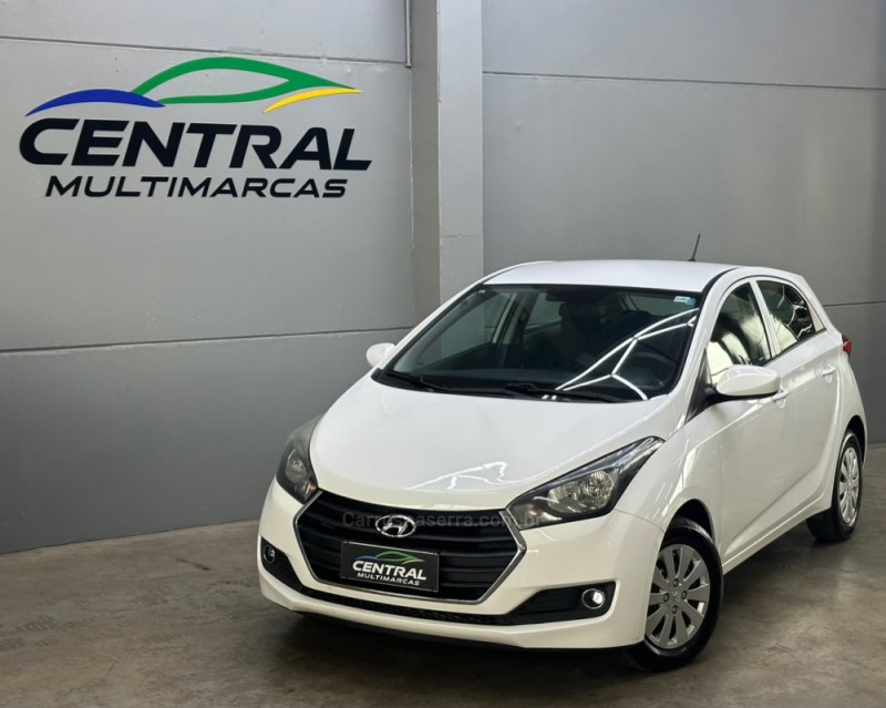 HB20 1.0 COMFORT 16V FLEX 4P MANUAL - 2017 - VACARIA