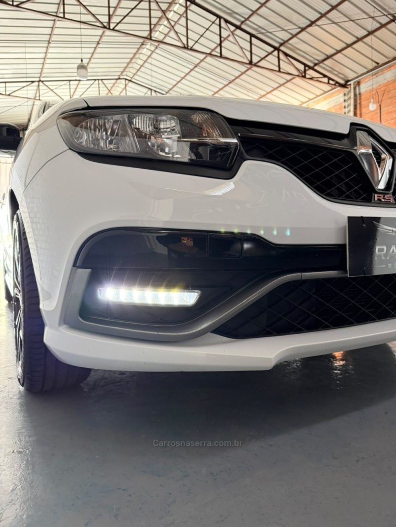 SANDERO 2.0 RS 16V FLEX 4P MANUAL - 2021 - CAXIAS DO SUL