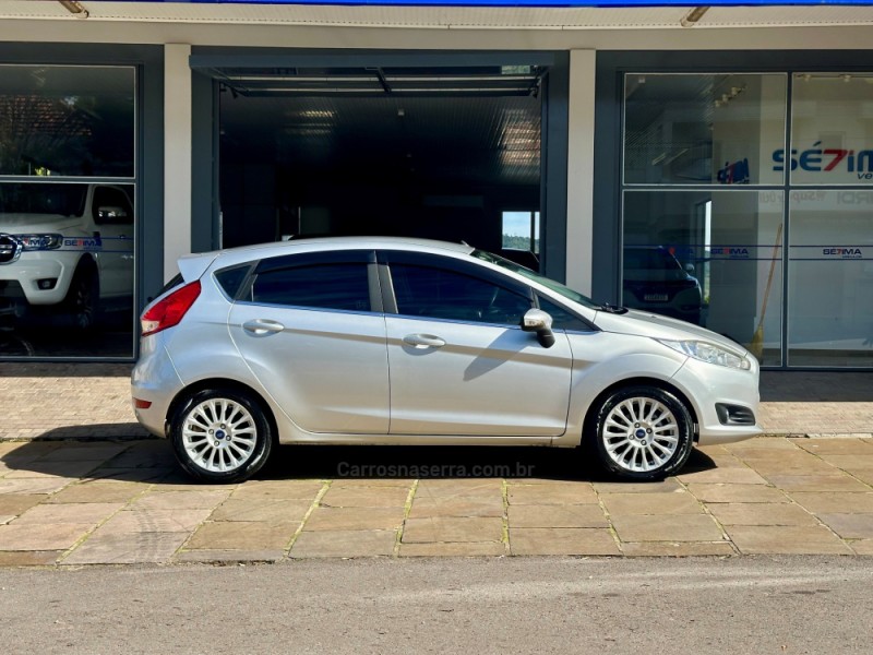 FIESTA 1.6 TITANIUM HATCH 16V FLEX 4P AUTOMÁTICO - 2014 - GUAPORé