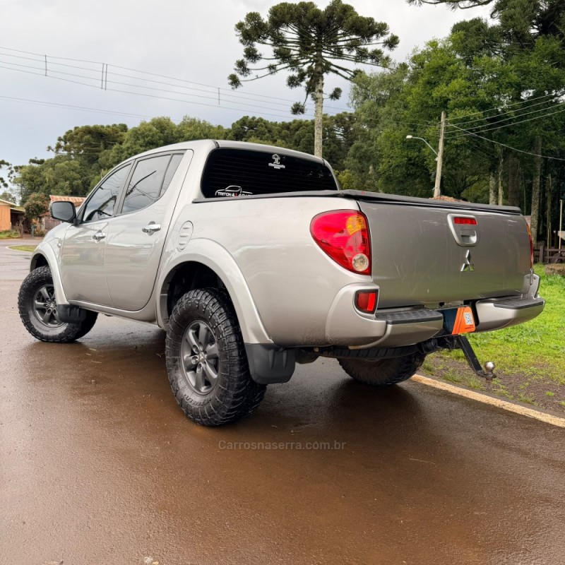 L200 TRITON 3.2 HPE 4X4 CD 16V TURBO INTERCOOLER DIESEL 4P AUTOMÁTICO - 2012 - VACARIA