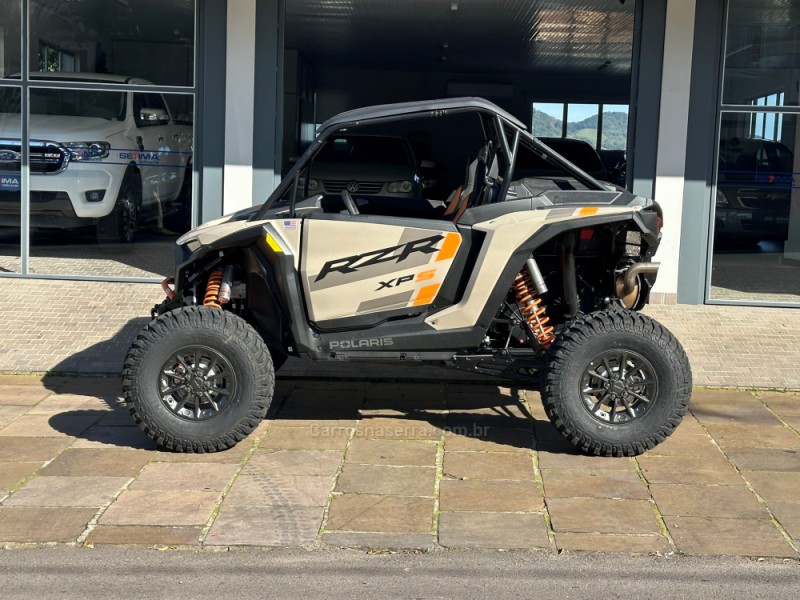 RZR  - 2026 - GUAPORé