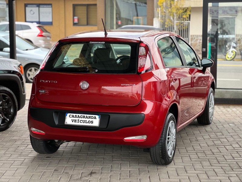PUNTO 1.4 ATTRACTIVE 8V FLEX 4P MANUAL - 2015 - BENTO GONçALVES
