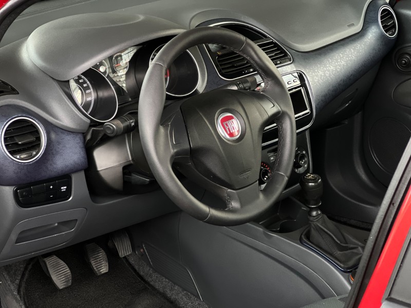 PUNTO 1.4 ATTRACTIVE 8V FLEX 4P MANUAL - 2015 - BENTO GONçALVES