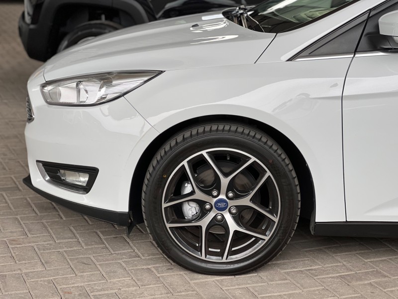 FOCUS 2.0 TITANIUM HATCH 16V FLEX 4P AUTOMÁTICO - 2016 - BENTO GONçALVES