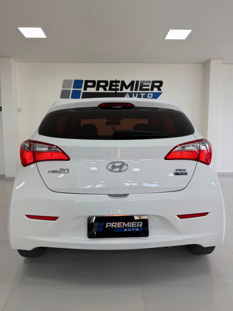 HB20 1.0 COMFORT PLUS 12V FLEX 4P MANUAL - 2014 - CAXIAS DO SUL