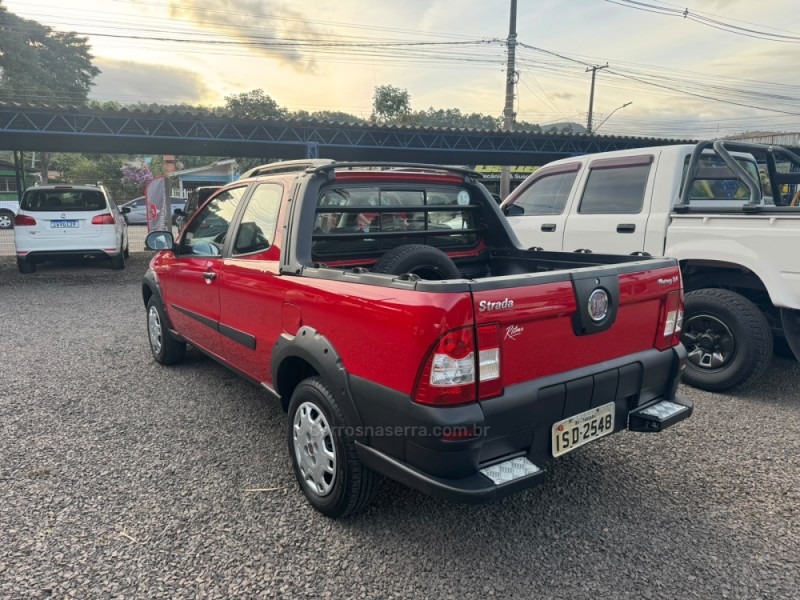 STRADA 1.4 MPI WORKING CD 8V FLEX 2P MANUAL - 2012 - IGREJINHA