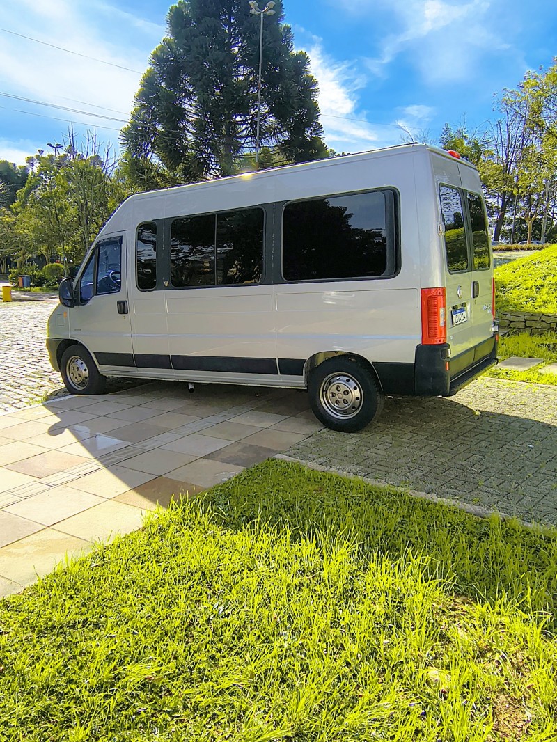 DUCATO 2.3 MINIBUS 16 LUGARES TETO ALTO 16V TURBO INTERCOOLER DIESEL MANUAL - 2012 - FARROUPILHA