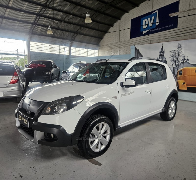 sandero 1.6 stepway 8v flex 4p manual 2014 caxias do sul
