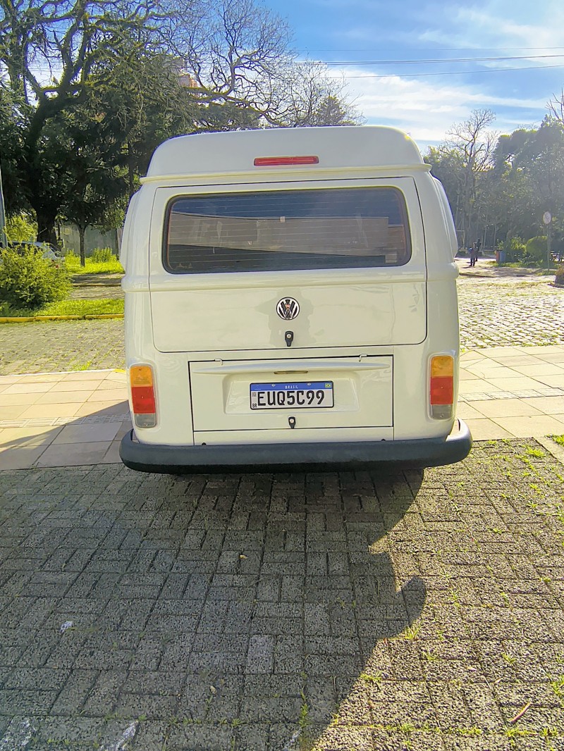 KOMBI 1.4 MI STD LOTAÇÃO 8V FLEX 3P MANUAL - 2013 - FARROUPILHA