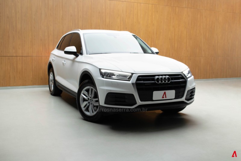 Q5 2.0 TFSI ATTRACTION 16V 252CV GASOLINA 4P AUTOMÁTICO - 2018 - GARIBALDI