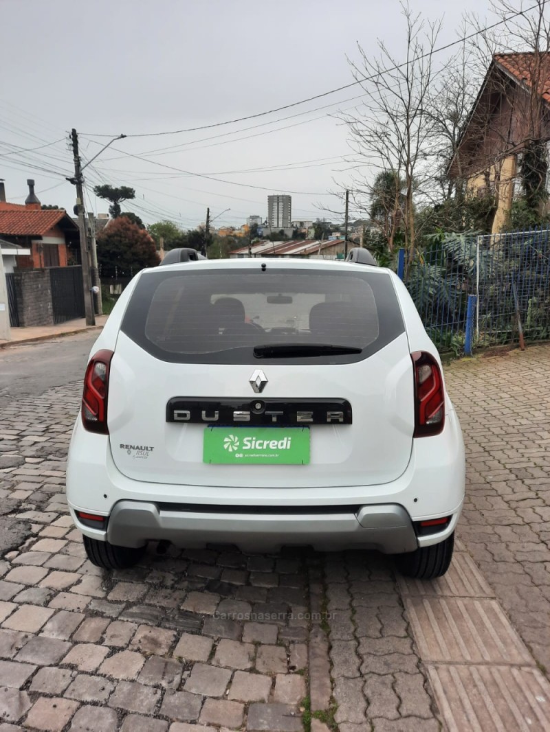 DUSTER 1.6 DYNAMIQUE 4X2 16V FLEX 4P MANUAL - 2017 - BENTO GONçALVES