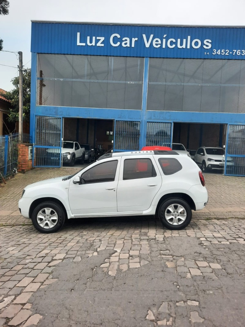 DUSTER 1.6 DYNAMIQUE 4X2 16V FLEX 4P MANUAL - 2017 - BENTO GONçALVES