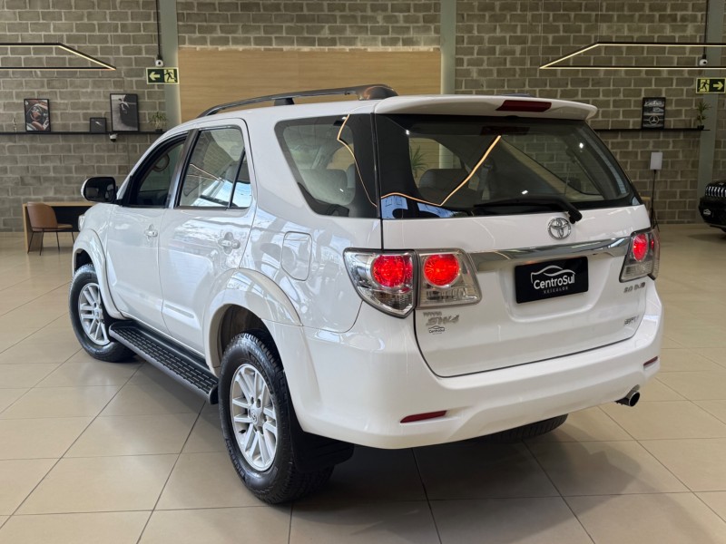 HILUX SW4 3.0 SRV 4X4 7 LUGARES 16V TURBO INTERCOOLER DIESEL 4P AUTOMÁTICO - 2015 - CARLOS BARBOSA