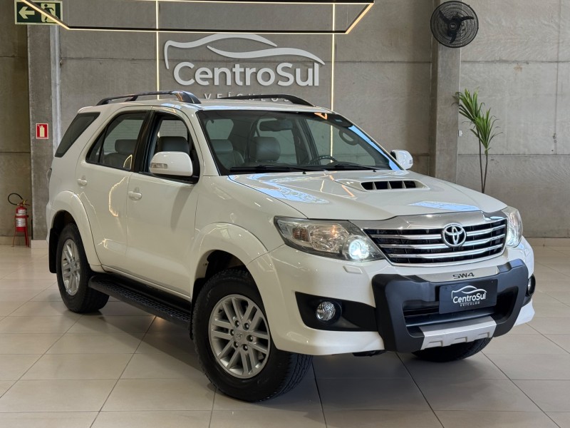 hilux sw4 3.0 srv 4x4 7 lugares 16v turbo intercooler diesel 4p automatico 2015 carlos barbosa