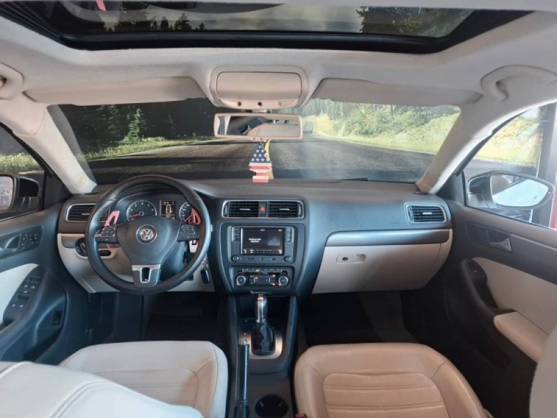 JETTA 2.0 TSI HIGHLINE 200CV GASOLINA 4P TIPTRONIC - 2011 - CAXIAS DO SUL
