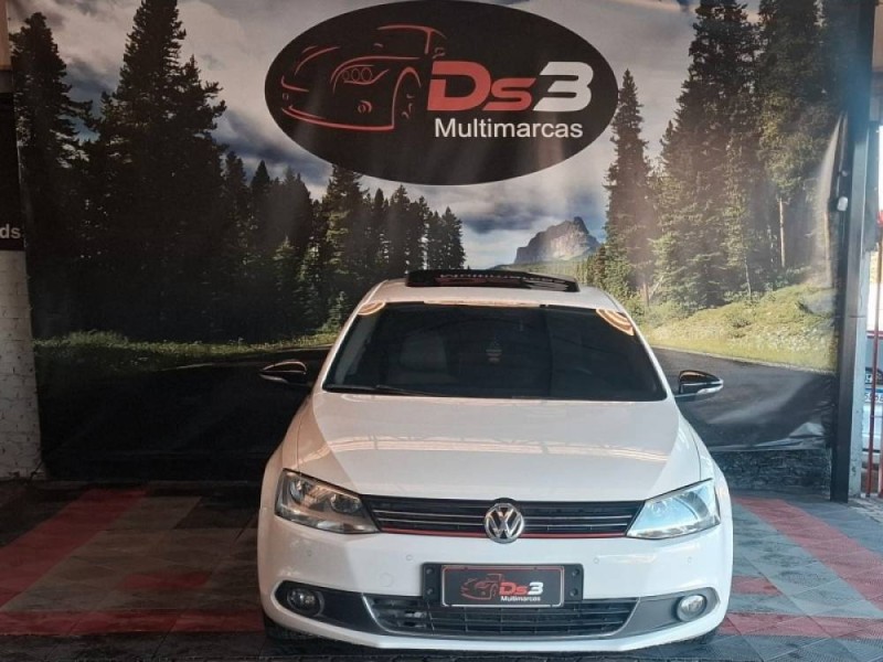 JETTA 2.0 TSI HIGHLINE 200CV GASOLINA 4P TIPTRONIC - 2011 - CAXIAS DO SUL