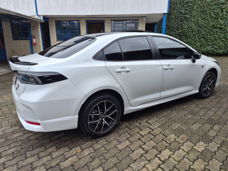 COROLLA 2.0 GR SPORT 16V FLEX 4P AUTOMÁTICO - 2025 - CAXIAS DO SUL