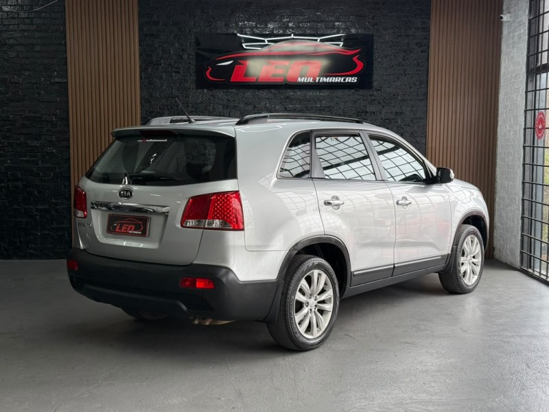 SORENTO 2.4 EX2 4X2 16V GASOLINA 4P AUTOMÁTICO - 2013 - CAXIAS DO SUL