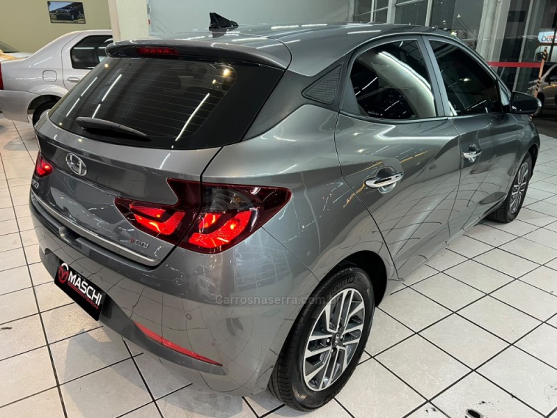 HB20 1.0 PLATINUM 12V TURBO FLEX 4P MANUAL - 2022 - CAXIAS DO SUL