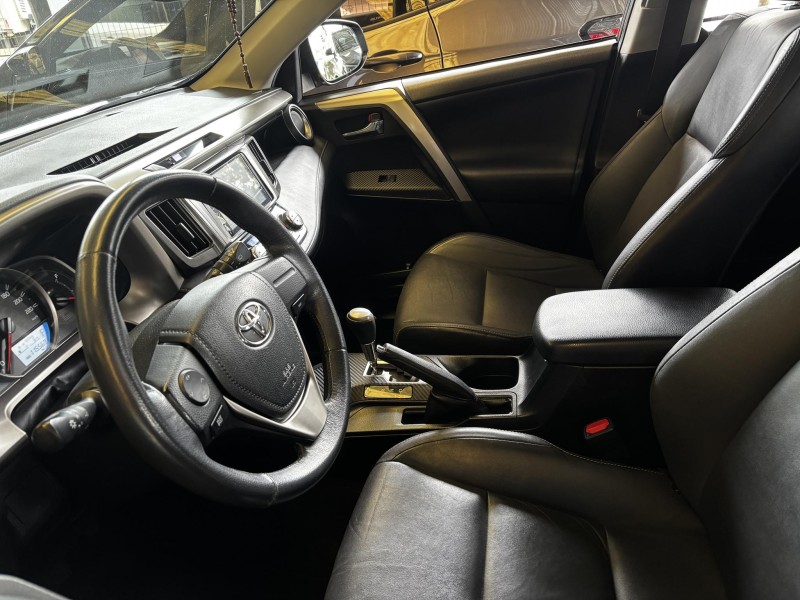 RAV4 2.0 4X2 16V GASOLINA 4P AUTOMÁTICO - 2015 - FARROUPILHA