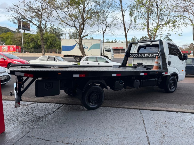 BONGO 2.5 K-2500 4X4 CS TURBO DIESEL 2P MANUAL - 2024 - ESTâNCIA VELHA
