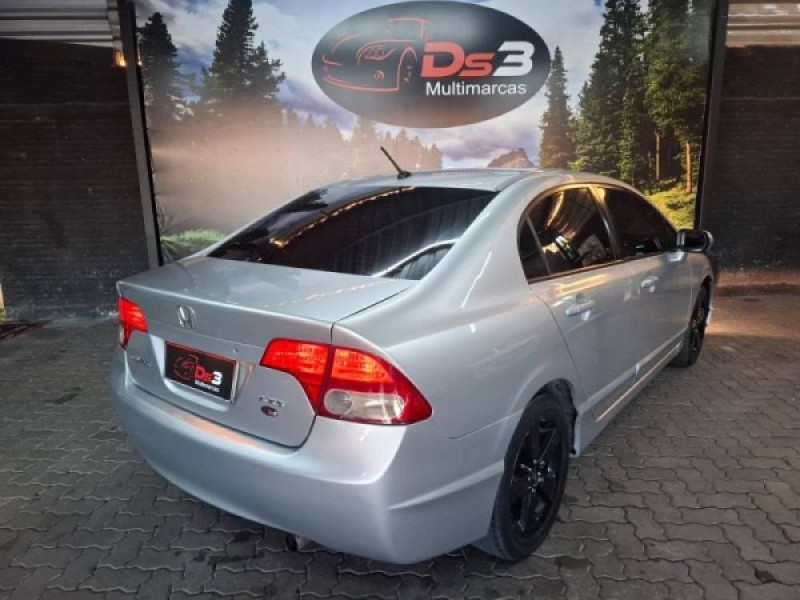 CIVIC 1.8 LXS 16V FLEX 4P AUTOMÁTICO - 2007 - CAXIAS DO SUL