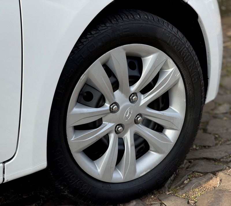 HB20S 1.0 COMFORT 12V FLEX 4P MANUAL - 2019 - DOIS IRMãOS