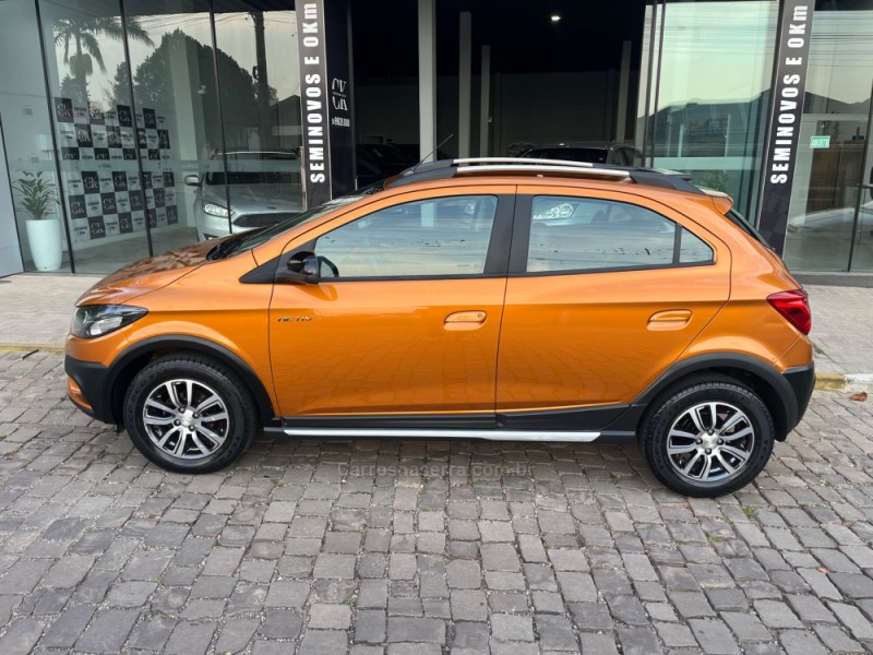 ONIX 1.4 MPFI ACTIV 8V FLEX 4P AUTOMÁTICO