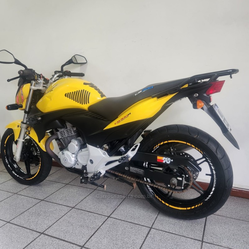 CB 300R  - 2012 - FARROUPILHA