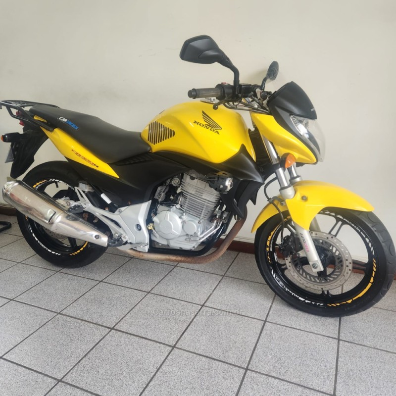 CB 300R  - 2012 - FARROUPILHA