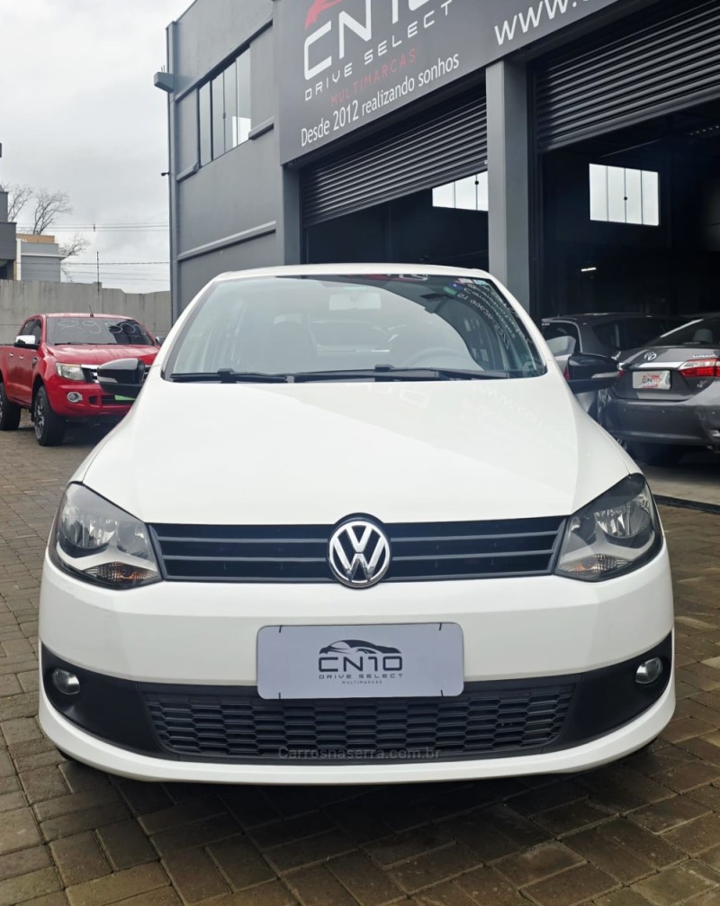 FOX 1.6 MI ITREND 8V FLEX 4P MANUAL - 2014 - LAJEADO