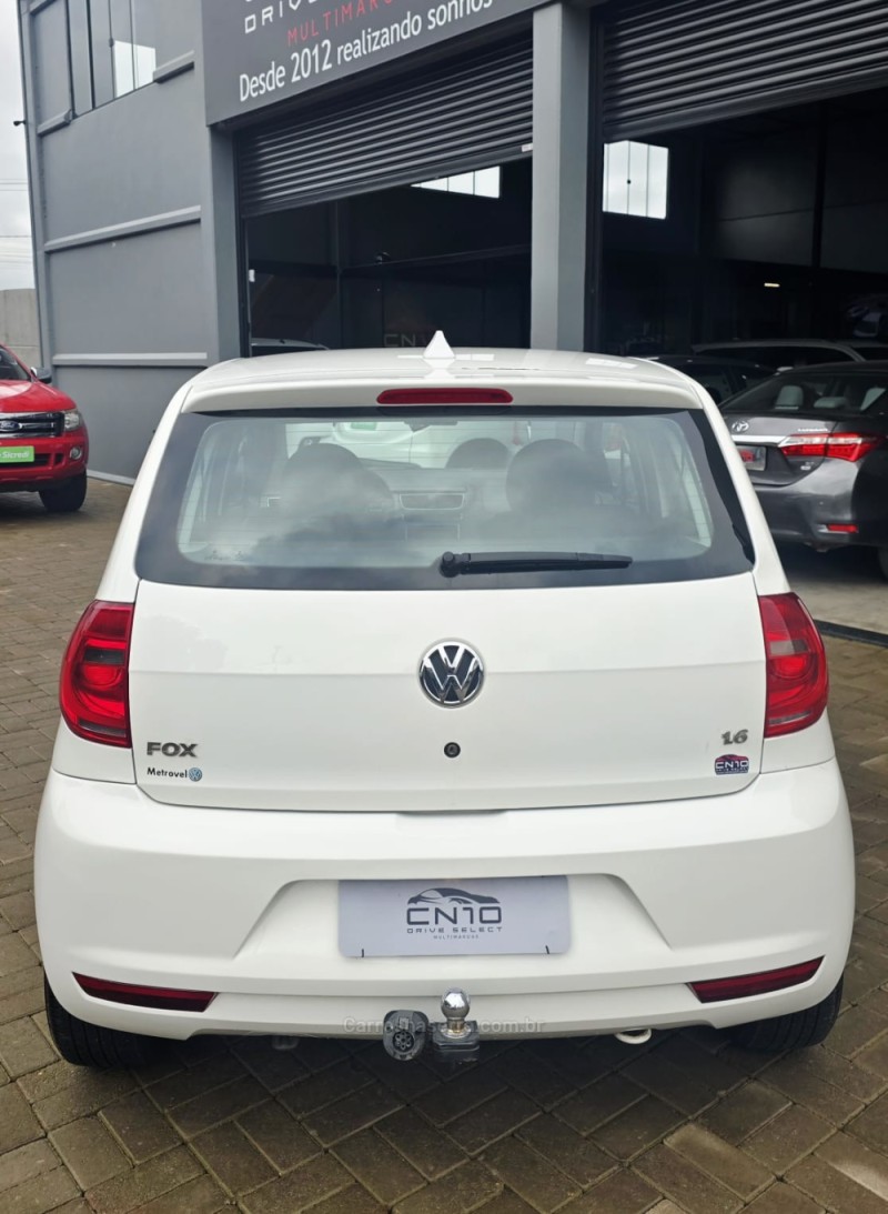 FOX 1.6 MI ITREND 8V FLEX 4P MANUAL - 2014 - LAJEADO