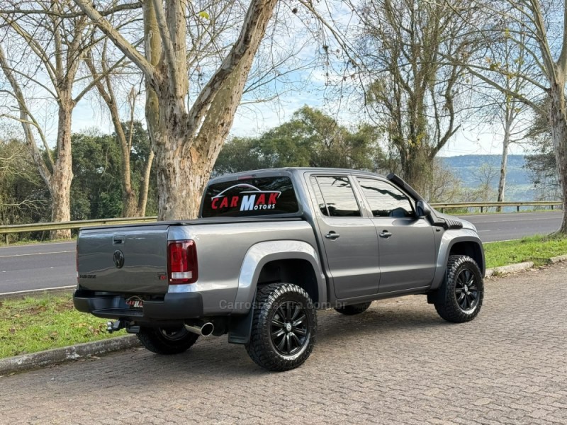 AMAROK 2.0 TRENDLINE 4X4 CD 16V TURBO INTERCOOLER DIESEL 4P AUTOMÁTICO - 2017 - DOIS IRMãOS