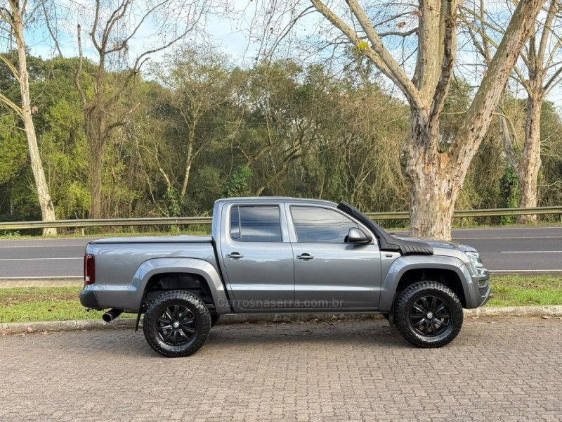 AMAROK 2.0 TRENDLINE 4X4 CD 16V TURBO INTERCOOLER DIESEL 4P AUTOMÁTICO - 2017 - DOIS IRMãOS