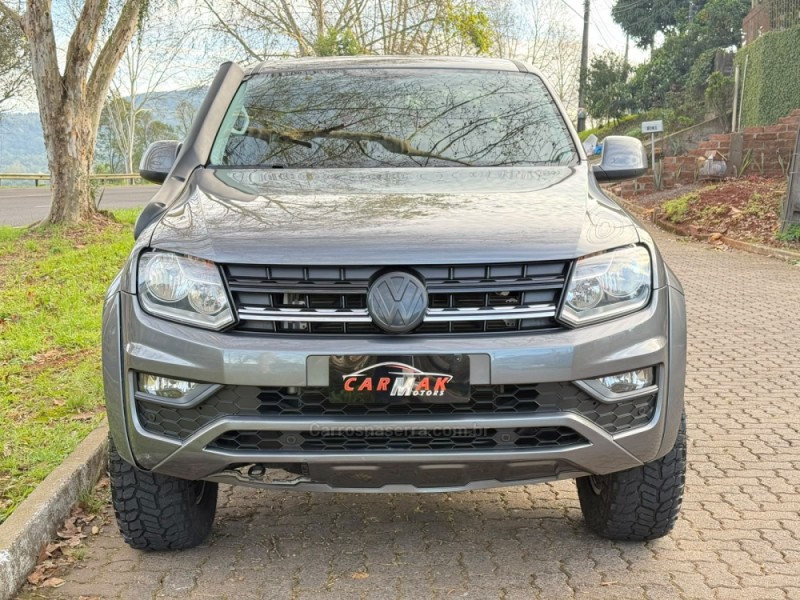AMAROK 2.0 TRENDLINE 4X4 CD 16V TURBO INTERCOOLER DIESEL 4P AUTOMÁTICO - 2017 - DOIS IRMãOS