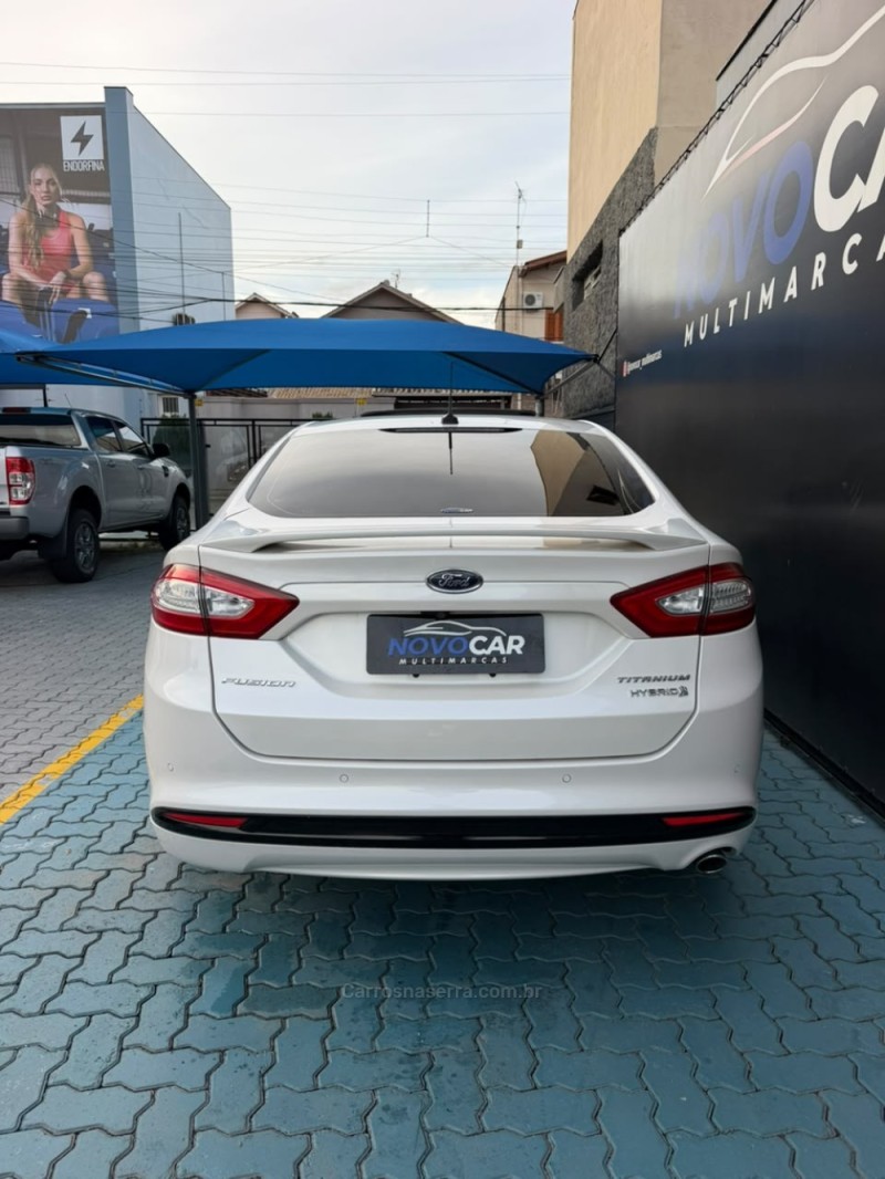 FUSION 2.0 TITANIUM PLUS 16V HÍBRIDO 4P AUTOMÁTICO - 2015 - ESTâNCIA VELHA