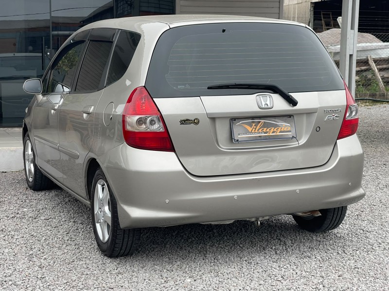FIT 1.4 LXL 8V GASOLINA 4P AUTOMÁTICO - 2008 - CAXIAS DO SUL