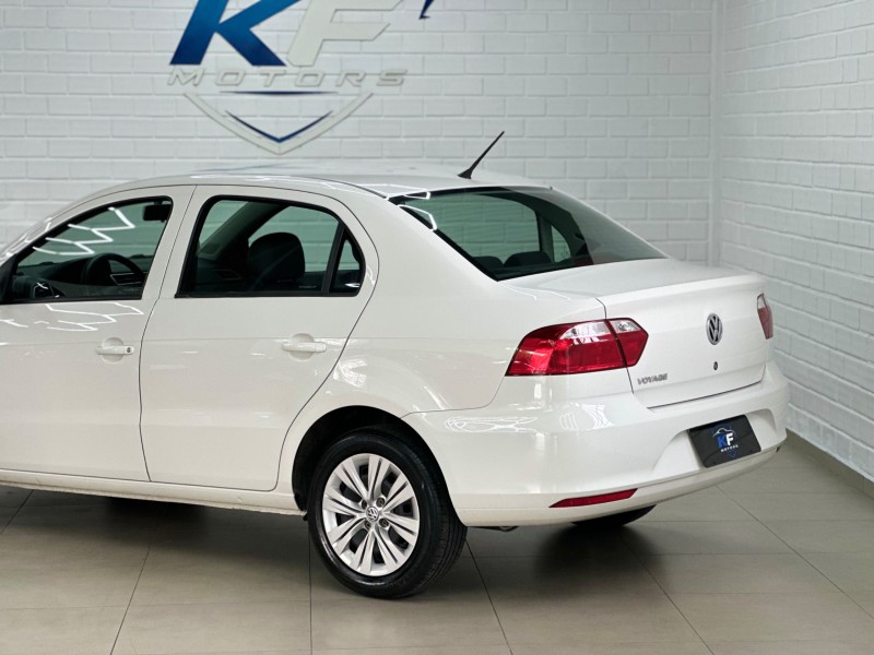 VOYAGE 1.0 12V MPI TOTALFLEX TRENDLINE 4P MANUAL - 2023 - NOVO HAMBURGO