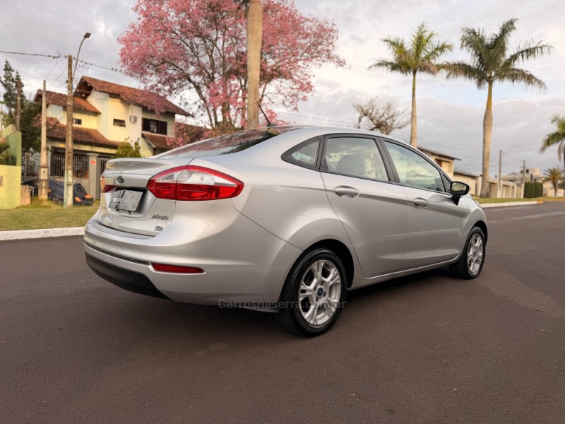 FIESTA 1.6 SE SEDAN 16V FLEX 4P AUTOMÁTICO - 2014 - SãO LEOPOLDO