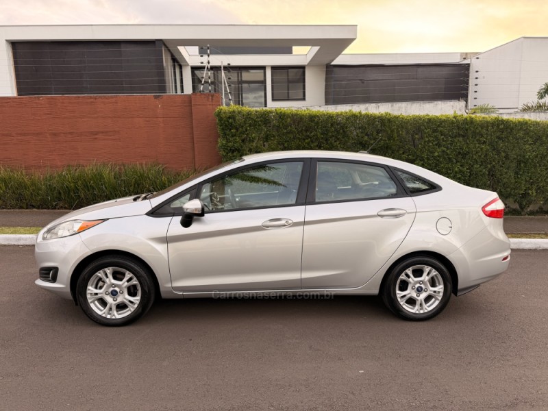 FIESTA 1.6 SE SEDAN 16V FLEX 4P AUTOMÁTICO - 2014 - SãO LEOPOLDO
