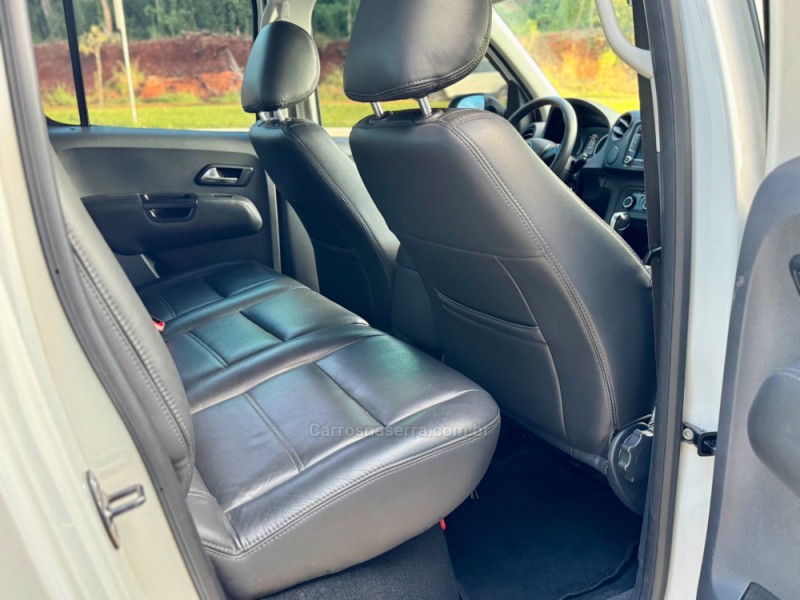 AMAROK 2.0 TRENDLINE 4X4 CD 16V TURBO INTERCOOLER DIESEL 4P AUTOMÁTICO - 2016 - LAJEADO